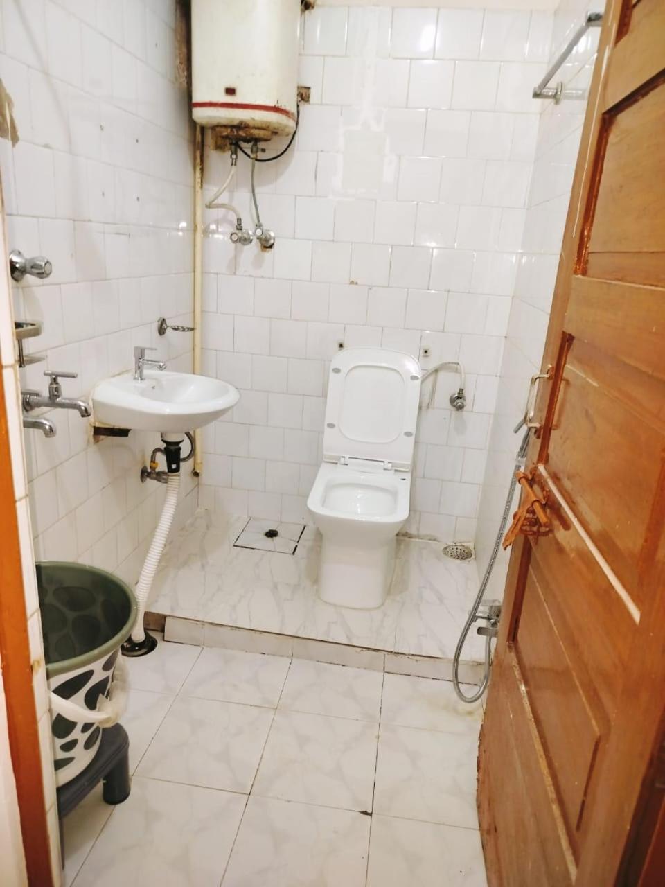 Kiara Home Stays Varanasi Exterior photo