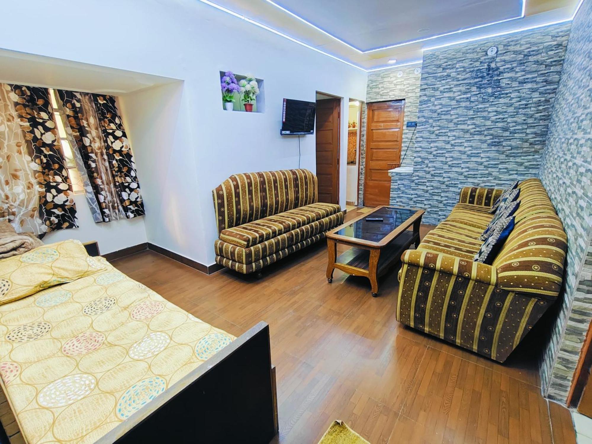 Kiara Home Stays Varanasi Exterior photo